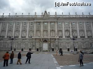 [P44] Madrid, Palatul Regal » foto by cryss27
 - 
<span class="allrVoted glyphicon glyphicon-heart hidden" id="av385951"></span>
<a class="m-l-10 hidden" id="sv385951" onclick="voting_Foto_DelVot(,385951,10692)" role="button">șterge vot <span class="glyphicon glyphicon-remove"></span></a>
<a id="v9385951" class=" c-red"  onclick="voting_Foto_SetVot(385951)" role="button"><span class="glyphicon glyphicon-heart-empty"></span> <b>LIKE</b> = Votează poza</a> <img class="hidden"  id="f385951W9" src="/imagini/loader.gif" border="0" /><span class="AjErrMes hidden" id="e385951ErM"></span>