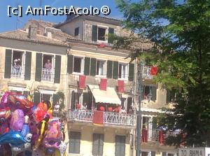 [P05] Apar vasele de spart la balcoane.  » foto by Radix7
 - 
<span class="allrVoted glyphicon glyphicon-heart hidden" id="av741690"></span>
<a class="m-l-10 hidden" id="sv741690" onclick="voting_Foto_DelVot(,741690,10697)" role="button">șterge vot <span class="glyphicon glyphicon-remove"></span></a>
<a id="v9741690" class=" c-red"  onclick="voting_Foto_SetVot(741690)" role="button"><span class="glyphicon glyphicon-heart-empty"></span> <b>LIKE</b> = Votează poza</a> <img class="hidden"  id="f741690W9" src="/imagini/loader.gif" border="0" /><span class="AjErrMes hidden" id="e741690ErM"></span>