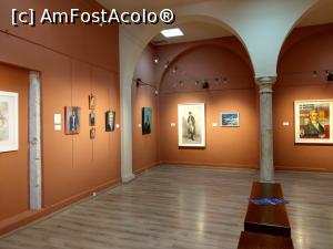 [P13] Sală de expoziție, lucrări dedicate lui Ioannis Kapodistrias. » foto by maryka
 - 
<span class="allrVoted glyphicon glyphicon-heart hidden" id="av1279858"></span>
<a class="m-l-10 hidden" id="sv1279858" onclick="voting_Foto_DelVot(,1279858,10697)" role="button">șterge vot <span class="glyphicon glyphicon-remove"></span></a>
<a id="v91279858" class=" c-red"  onclick="voting_Foto_SetVot(1279858)" role="button"><span class="glyphicon glyphicon-heart-empty"></span> <b>LIKE</b> = Votează poza</a> <img class="hidden"  id="f1279858W9" src="/imagini/loader.gif" border="0" /><span class="AjErrMes hidden" id="e1279858ErM"></span>