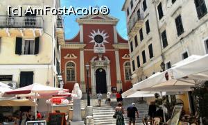 [P13] Faţada Catedralei Mitropolitane şi Corfu Town şi piaţeta din faţa acesteia » foto by Lucien
 - 
<span class="allrVoted glyphicon glyphicon-heart hidden" id="av747203"></span>
<a class="m-l-10 hidden" id="sv747203" onclick="voting_Foto_DelVot(,747203,10697)" role="button">șterge vot <span class="glyphicon glyphicon-remove"></span></a>
<a id="v9747203" class=" c-red"  onclick="voting_Foto_SetVot(747203)" role="button"><span class="glyphicon glyphicon-heart-empty"></span> <b>LIKE</b> = Votează poza</a> <img class="hidden"  id="f747203W9" src="/imagini/loader.gif" border="0" /><span class="AjErrMes hidden" id="e747203ErM"></span>
