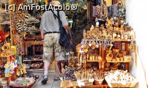 [P35] Prăvălie cu de toate » foto by Lucien
 - 
<span class="allrVoted glyphicon glyphicon-heart hidden" id="av786993"></span>
<a class="m-l-10 hidden" id="sv786993" onclick="voting_Foto_DelVot(,786993,10697)" role="button">șterge vot <span class="glyphicon glyphicon-remove"></span></a>
<a id="v9786993" class=" c-red"  onclick="voting_Foto_SetVot(786993)" role="button"><span class="glyphicon glyphicon-heart-empty"></span> <b>LIKE</b> = Votează poza</a> <img class="hidden"  id="f786993W9" src="/imagini/loader.gif" border="0" /><span class="AjErrMes hidden" id="e786993ErM"></span>