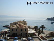 [P14] Vedere spre mare cu o cocheta cafenea din Kerkyra, destul de aproape de fort » foto by ileanaxperta*
 - 
<span class="allrVoted glyphicon glyphicon-heart hidden" id="av79342"></span>
<a class="m-l-10 hidden" id="sv79342" onclick="voting_Foto_DelVot(,79342,10697)" role="button">șterge vot <span class="glyphicon glyphicon-remove"></span></a>
<a id="v979342" class=" c-red"  onclick="voting_Foto_SetVot(79342)" role="button"><span class="glyphicon glyphicon-heart-empty"></span> <b>LIKE</b> = Votează poza</a> <img class="hidden"  id="f79342W9" src="/imagini/loader.gif" border="0" /><span class="AjErrMes hidden" id="e79342ErM"></span>