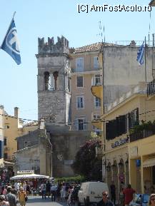 [P23] Cladiri vechi si cladiri mai noi...cu steagul Greciei, dar si cu un Mc Donald's undeva 'la parter'... in Corfu Town » foto by ileanaxperta*
 - 
<span class="allrVoted glyphicon glyphicon-heart hidden" id="av79351"></span>
<a class="m-l-10 hidden" id="sv79351" onclick="voting_Foto_DelVot(,79351,10697)" role="button">șterge vot <span class="glyphicon glyphicon-remove"></span></a>
<a id="v979351" class=" c-red"  onclick="voting_Foto_SetVot(79351)" role="button"><span class="glyphicon glyphicon-heart-empty"></span> <b>LIKE</b> = Votează poza</a> <img class="hidden"  id="f79351W9" src="/imagini/loader.gif" border="0" /><span class="AjErrMes hidden" id="e79351ErM"></span>