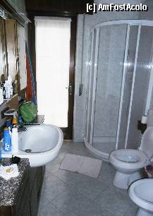 [P06] Baie cu balcon propriu » foto by Alex_Macedo
 - 
<span class="allrVoted glyphicon glyphicon-heart hidden" id="av281637"></span>
<a class="m-l-10 hidden" id="sv281637" onclick="voting_Foto_DelVot(,281637,10708)" role="button">șterge vot <span class="glyphicon glyphicon-remove"></span></a>
<a id="v9281637" class=" c-red"  onclick="voting_Foto_SetVot(281637)" role="button"><span class="glyphicon glyphicon-heart-empty"></span> <b>LIKE</b> = Votează poza</a> <img class="hidden"  id="f281637W9" src="/imagini/loader.gif" border="0" /><span class="AjErrMes hidden" id="e281637ErM"></span>