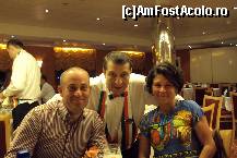 [P28] Dl Iulian Patru, chelnerul nostru » foto by vera77
 - 
<span class="allrVoted glyphicon glyphicon-heart hidden" id="av389051"></span>
<a class="m-l-10 hidden" id="sv389051" onclick="voting_Foto_DelVot(,389051,10719)" role="button">șterge vot <span class="glyphicon glyphicon-remove"></span></a>
<a id="v9389051" class=" c-red"  onclick="voting_Foto_SetVot(389051)" role="button"><span class="glyphicon glyphicon-heart-empty"></span> <b>LIKE</b> = Votează poza</a> <img class="hidden"  id="f389051W9" src="/imagini/loader.gif" border="0" /><span class="AjErrMes hidden" id="e389051ErM"></span>