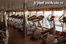 [P07] Sala de fitness » foto by vera77
 - 
<span class="allrVoted glyphicon glyphicon-heart hidden" id="av388966"></span>
<a class="m-l-10 hidden" id="sv388966" onclick="voting_Foto_DelVot(,388966,10719)" role="button">șterge vot <span class="glyphicon glyphicon-remove"></span></a>
<a id="v9388966" class=" c-red"  onclick="voting_Foto_SetVot(388966)" role="button"><span class="glyphicon glyphicon-heart-empty"></span> <b>LIKE</b> = Votează poza</a> <img class="hidden"  id="f388966W9" src="/imagini/loader.gif" border="0" /><span class="AjErrMes hidden" id="e388966ErM"></span>