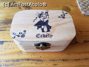 [P15] Hanul Paprika - în această cutiuță am primit bonul fiscal pentru produsele comandate.  » foto by Floryn81
 - 
<span class="allrVoted glyphicon glyphicon-heart hidden" id="av1078327"></span>
<a class="m-l-10 hidden" id="sv1078327" onclick="voting_Foto_DelVot(,1078327,10730)" role="button">șterge vot <span class="glyphicon glyphicon-remove"></span></a>
<a id="v91078327" class=" c-red"  onclick="voting_Foto_SetVot(1078327)" role="button"><span class="glyphicon glyphicon-heart-empty"></span> <b>LIKE</b> = Votează poza</a> <img class="hidden"  id="f1078327W9" src="/imagini/loader.gif" border="0" /><span class="AjErrMes hidden" id="e1078327ErM"></span>