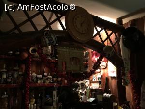 [P06] Barul » foto by Dan&Ema
 - 
<span class="allrVoted glyphicon glyphicon-heart hidden" id="av804111"></span>
<a class="m-l-10 hidden" id="sv804111" onclick="voting_Foto_DelVot(,804111,10730)" role="button">șterge vot <span class="glyphicon glyphicon-remove"></span></a>
<a id="v9804111" class=" c-red"  onclick="voting_Foto_SetVot(804111)" role="button"><span class="glyphicon glyphicon-heart-empty"></span> <b>LIKE</b> = Votează poza</a> <img class="hidden"  id="f804111W9" src="/imagini/loader.gif" border="0" /><span class="AjErrMes hidden" id="e804111ErM"></span>