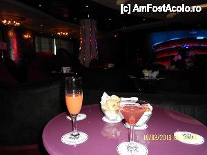 [P30] În seara de gală, în baruri primeai gratuit diferite băuturi alcoolice » foto by Alina53
 - 
<span class="allrVoted glyphicon glyphicon-heart hidden" id="av473850"></span>
<a class="m-l-10 hidden" id="sv473850" onclick="voting_Foto_DelVot(,473850,10802)" role="button">șterge vot <span class="glyphicon glyphicon-remove"></span></a>
<a id="v9473850" class=" c-red"  onclick="voting_Foto_SetVot(473850)" role="button"><span class="glyphicon glyphicon-heart-empty"></span> <b>LIKE</b> = Votează poza</a> <img class="hidden"  id="f473850W9" src="/imagini/loader.gif" border="0" /><span class="AjErrMes hidden" id="e473850ErM"></span>