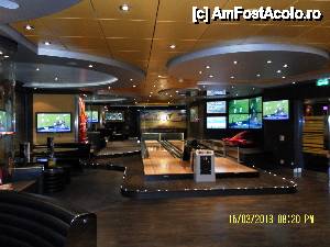 [P63] Pista de bowling » foto by Alina53
 - 
<span class="allrVoted glyphicon glyphicon-heart hidden" id="av473883"></span>
<a class="m-l-10 hidden" id="sv473883" onclick="voting_Foto_DelVot(,473883,10802)" role="button">șterge vot <span class="glyphicon glyphicon-remove"></span></a>
<a id="v9473883" class=" c-red"  onclick="voting_Foto_SetVot(473883)" role="button"><span class="glyphicon glyphicon-heart-empty"></span> <b>LIKE</b> = Votează poza</a> <img class="hidden"  id="f473883W9" src="/imagini/loader.gif" border="0" /><span class="AjErrMes hidden" id="e473883ErM"></span>