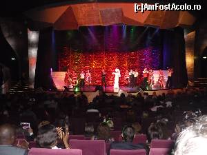 [P23] Spectacole, seara de seara pe msc splendida » foto by bogdan 75
 - 
<span class="allrVoted glyphicon glyphicon-heart hidden" id="av503130"></span>
<a class="m-l-10 hidden" id="sv503130" onclick="voting_Foto_DelVot(,503130,10802)" role="button">șterge vot <span class="glyphicon glyphicon-remove"></span></a>
<a id="v9503130" class=" c-red"  onclick="voting_Foto_SetVot(503130)" role="button"><span class="glyphicon glyphicon-heart-empty"></span> <b>LIKE</b> = Votează poza</a> <img class="hidden"  id="f503130W9" src="/imagini/loader.gif" border="0" /><span class="AjErrMes hidden" id="e503130ErM"></span>