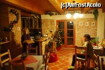 [P01] Sala de servit masa. Pe usa din spate se iese spre terasa si parcare. » foto by cvm2006
 - 
<span class="allrVoted glyphicon glyphicon-heart hidden" id="av288089"></span>
<a class="m-l-10 hidden" id="sv288089" onclick="voting_Foto_DelVot(,288089,10857)" role="button">șterge vot <span class="glyphicon glyphicon-remove"></span></a>
<a id="v9288089" class=" c-red"  onclick="voting_Foto_SetVot(288089)" role="button"><span class="glyphicon glyphicon-heart-empty"></span> <b>LIKE</b> = Votează poza</a> <img class="hidden"  id="f288089W9" src="/imagini/loader.gif" border="0" /><span class="AjErrMes hidden" id="e288089ErM"></span>