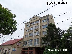 [P12] Hotelul » foto by ungureanica
 - 
<span class="allrVoted glyphicon glyphicon-heart hidden" id="av623260"></span>
<a class="m-l-10 hidden" id="sv623260" onclick="voting_Foto_DelVot(,623260,10960)" role="button">șterge vot <span class="glyphicon glyphicon-remove"></span></a>
<a id="v9623260" class=" c-red"  onclick="voting_Foto_SetVot(623260)" role="button"><span class="glyphicon glyphicon-heart-empty"></span> <b>LIKE</b> = Votează poza</a> <img class="hidden"  id="f623260W9" src="/imagini/loader.gif" border="0" /><span class="AjErrMes hidden" id="e623260ErM"></span>