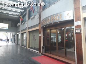 [P02] Intrare Hotel La Pace.  » foto by Aurici
 - 
<span class="allrVoted glyphicon glyphicon-heart hidden" id="av978312"></span>
<a class="m-l-10 hidden" id="sv978312" onclick="voting_Foto_DelVot(,978312,10994)" role="button">șterge vot <span class="glyphicon glyphicon-remove"></span></a>
<a id="v9978312" class=" c-red"  onclick="voting_Foto_SetVot(978312)" role="button"><span class="glyphicon glyphicon-heart-empty"></span> <b>LIKE</b> = Votează poza</a> <img class="hidden"  id="f978312W9" src="/imagini/loader.gif" border="0" /><span class="AjErrMes hidden" id="e978312ErM"></span>