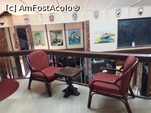 [P20] La Pace - În fața salonului unde am luat micul dejun.  » foto by Aurici
 - 
<span class="allrVoted glyphicon glyphicon-heart hidden" id="av978352"></span>
<a class="m-l-10 hidden" id="sv978352" onclick="voting_Foto_DelVot(,978352,10994)" role="button">șterge vot <span class="glyphicon glyphicon-remove"></span></a>
<a id="v9978352" class=" c-red"  onclick="voting_Foto_SetVot(978352)" role="button"><span class="glyphicon glyphicon-heart-empty"></span> <b>LIKE</b> = Votează poza</a> <img class="hidden"  id="f978352W9" src="/imagini/loader.gif" border="0" /><span class="AjErrMes hidden" id="e978352ErM"></span>