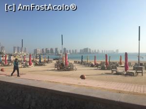 [P15] Plaja publica din Katara village » foto by geop
 - 
<span class="allrVoted glyphicon glyphicon-heart hidden" id="av929473"></span>
<a class="m-l-10 hidden" id="sv929473" onclick="voting_Foto_DelVot(,929473,11020)" role="button">șterge vot <span class="glyphicon glyphicon-remove"></span></a>
<a id="v9929473" class=" c-red"  onclick="voting_Foto_SetVot(929473)" role="button"><span class="glyphicon glyphicon-heart-empty"></span> <b>LIKE</b> = Votează poza</a> <img class="hidden"  id="f929473W9" src="/imagini/loader.gif" border="0" /><span class="AjErrMes hidden" id="e929473ErM"></span>