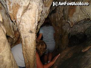 [P49] Trecem iarăși prin culoarul strâmt...  » foto by Utube
 - 
<span class="allrVoted glyphicon glyphicon-heart hidden" id="av408338"></span>
<a class="m-l-10 hidden" id="sv408338" onclick="voting_Foto_DelVot(,408338,11045)" role="button">șterge vot <span class="glyphicon glyphicon-remove"></span></a>
<a id="v9408338" class=" c-red"  onclick="voting_Foto_SetVot(408338)" role="button"><span class="glyphicon glyphicon-heart-empty"></span> <b>LIKE</b> = Votează poza</a> <img class="hidden"  id="f408338W9" src="/imagini/loader.gif" border="0" /><span class="AjErrMes hidden" id="e408338ErM"></span>