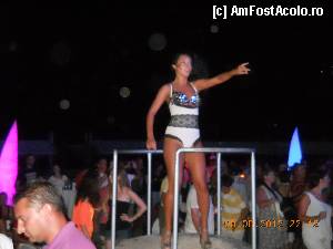 [P10] discoteca cu spuma si animatoare pe plaja » foto by maneaoradea
 - 
<span class="allrVoted glyphicon glyphicon-heart hidden" id="av351246"></span>
<a class="m-l-10 hidden" id="sv351246" onclick="voting_Foto_DelVot(,351246,11127)" role="button">șterge vot <span class="glyphicon glyphicon-remove"></span></a>
<a id="v9351246" class=" c-red"  onclick="voting_Foto_SetVot(351246)" role="button"><span class="glyphicon glyphicon-heart-empty"></span> <b>LIKE</b> = Votează poza</a> <img class="hidden"  id="f351246W9" src="/imagini/loader.gif" border="0" /><span class="AjErrMes hidden" id="e351246ErM"></span>