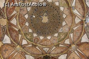 [P57] Isfahan, Palatul Hasht Behesht, Sală de așteptare, Cupola » foto by mprofeanu
 - 
<span class="allrVoted glyphicon glyphicon-heart hidden" id="av965629"></span>
<a class="m-l-10 hidden" id="sv965629" onclick="voting_Foto_DelVot(,965629,11142)" role="button">șterge vot <span class="glyphicon glyphicon-remove"></span></a>
<a id="v9965629" class=" c-red"  onclick="voting_Foto_SetVot(965629)" role="button"><span class="glyphicon glyphicon-heart-empty"></span> <b>LIKE</b> = Votează poza</a> <img class="hidden"  id="f965629W9" src="/imagini/loader.gif" border="0" /><span class="AjErrMes hidden" id="e965629ErM"></span>