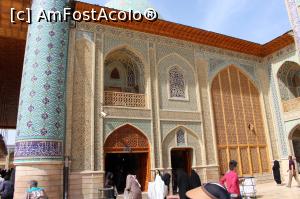 [P57] Shiraz, Altarul Shah-e-Cheragh, clădire lângă Mormântul lui Ahmad văzută din lateral » foto by mprofeanu
 - 
<span class="allrVoted glyphicon glyphicon-heart hidden" id="av900024"></span>
<a class="m-l-10 hidden" id="sv900024" onclick="voting_Foto_DelVot(,900024,11195)" role="button">șterge vot <span class="glyphicon glyphicon-remove"></span></a>
<a id="v9900024" class=" c-red"  onclick="voting_Foto_SetVot(900024)" role="button"><span class="glyphicon glyphicon-heart-empty"></span> <b>LIKE</b> = Votează poza</a> <img class="hidden"  id="f900024W9" src="/imagini/loader.gif" border="0" /><span class="AjErrMes hidden" id="e900024ErM"></span>