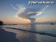 [P11] Apus de soare 2 » foto by graclari
 - 
<span class="allrVoted glyphicon glyphicon-heart hidden" id="av306704"></span>
<a class="m-l-10 hidden" id="sv306704" onclick="voting_Foto_DelVot(,306704,11321)" role="button">șterge vot <span class="glyphicon glyphicon-remove"></span></a>
<a id="v9306704" class=" c-red"  onclick="voting_Foto_SetVot(306704)" role="button"><span class="glyphicon glyphicon-heart-empty"></span> <b>LIKE</b> = Votează poza</a> <img class="hidden"  id="f306704W9" src="/imagini/loader.gif" border="0" /><span class="AjErrMes hidden" id="e306704ErM"></span>