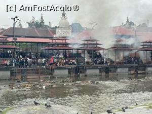 [P15] Kathmandu » foto by Mika
 - 
<span class="allrVoted glyphicon glyphicon-heart hidden" id="av1504127"></span>
<a class="m-l-10 hidden" id="sv1504127" onclick="voting_Foto_DelVot(,1504127,11367)" role="button">șterge vot <span class="glyphicon glyphicon-remove"></span></a>
<a id="v91504127" class=" c-red"  onclick="voting_Foto_SetVot(1504127)" role="button"><span class="glyphicon glyphicon-heart-empty"></span> <b>LIKE</b> = Votează poza</a> <img class="hidden"  id="f1504127W9" src="/imagini/loader.gif" border="0" /><span class="AjErrMes hidden" id="e1504127ErM"></span>