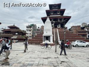 [P07] Kathmandu » foto by Mika
 - 
<span class="allrVoted glyphicon glyphicon-heart hidden" id="av1504119"></span>
<a class="m-l-10 hidden" id="sv1504119" onclick="voting_Foto_DelVot(,1504119,11367)" role="button">șterge vot <span class="glyphicon glyphicon-remove"></span></a>
<a id="v91504119" class=" c-red"  onclick="voting_Foto_SetVot(1504119)" role="button"><span class="glyphicon glyphicon-heart-empty"></span> <b>LIKE</b> = Votează poza</a> <img class="hidden"  id="f1504119W9" src="/imagini/loader.gif" border="0" /><span class="AjErrMes hidden" id="e1504119ErM"></span>