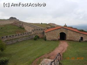 [P33] Kaleto și stâncile Belogradchik - În cetate.  » foto by iulianic
 - 
<span class="allrVoted glyphicon glyphicon-heart hidden" id="av977637"></span>
<a class="m-l-10 hidden" id="sv977637" onclick="voting_Foto_DelVot(,977637,11404)" role="button">șterge vot <span class="glyphicon glyphicon-remove"></span></a>
<a id="v9977637" class=" c-red"  onclick="voting_Foto_SetVot(977637)" role="button"><span class="glyphicon glyphicon-heart-empty"></span> <b>LIKE</b> = Votează poza</a> <img class="hidden"  id="f977637W9" src="/imagini/loader.gif" border="0" /><span class="AjErrMes hidden" id="e977637ErM"></span>