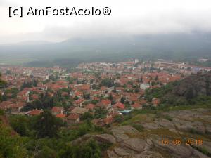 [P39] Kaleto și stâncile Belogradchik - Orașul văzut de la cetate.  » foto by iulianic
 - 
<span class="allrVoted glyphicon glyphicon-heart hidden" id="av977643"></span>
<a class="m-l-10 hidden" id="sv977643" onclick="voting_Foto_DelVot(,977643,11404)" role="button">șterge vot <span class="glyphicon glyphicon-remove"></span></a>
<a id="v9977643" class=" c-red"  onclick="voting_Foto_SetVot(977643)" role="button"><span class="glyphicon glyphicon-heart-empty"></span> <b>LIKE</b> = Votează poza</a> <img class="hidden"  id="f977643W9" src="/imagini/loader.gif" border="0" /><span class="AjErrMes hidden" id="e977643ErM"></span>