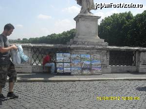 [P08] Comerț pe grandiosul pod de langa castel » foto by amalia80
 - 
<span class="allrVoted glyphicon glyphicon-heart hidden" id="av657248"></span>
<a class="m-l-10 hidden" id="sv657248" onclick="voting_Foto_DelVot(,657248,11412)" role="button">șterge vot <span class="glyphicon glyphicon-remove"></span></a>
<a id="v9657248" class=" c-red"  onclick="voting_Foto_SetVot(657248)" role="button"><span class="glyphicon glyphicon-heart-empty"></span> <b>LIKE</b> = Votează poza</a> <img class="hidden"  id="f657248W9" src="/imagini/loader.gif" border="0" /><span class="AjErrMes hidden" id="e657248ErM"></span>