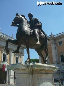 [P08] Statuia lui Marcus Aurelius din Piazza Campidoglio » foto by magdalena
 - 
<span class="allrVoted glyphicon glyphicon-heart hidden" id="av273799"></span>
<a class="m-l-10 hidden" id="sv273799" onclick="voting_Foto_DelVot(,273799,11412)" role="button">șterge vot <span class="glyphicon glyphicon-remove"></span></a>
<a id="v9273799" class=" c-red"  onclick="voting_Foto_SetVot(273799)" role="button"><span class="glyphicon glyphicon-heart-empty"></span> <b>LIKE</b> = Votează poza</a> <img class="hidden"  id="f273799W9" src="/imagini/loader.gif" border="0" /><span class="AjErrMes hidden" id="e273799ErM"></span>