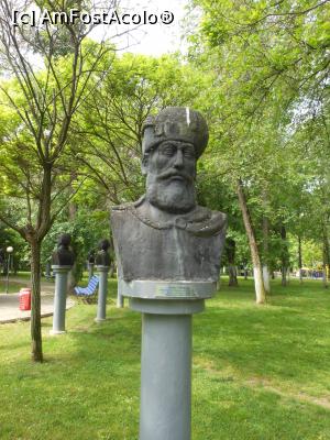 [P11] București - Grădina Valorilor Românești. Mihai Viteazul. » foto by iulianic
 - 
<span class="allrVoted glyphicon glyphicon-heart hidden" id="av1365632"></span>
<a class="m-l-10 hidden" id="sv1365632" onclick="voting_Foto_DelVot(,1365632,11447)" role="button">șterge vot <span class="glyphicon glyphicon-remove"></span></a>
<a id="v91365632" class=" c-red"  onclick="voting_Foto_SetVot(1365632)" role="button"><span class="glyphicon glyphicon-heart-empty"></span> <b>LIKE</b> = Votează poza</a> <img class="hidden"  id="f1365632W9" src="/imagini/loader.gif" border="0" /><span class="AjErrMes hidden" id="e1365632ErM"></span>