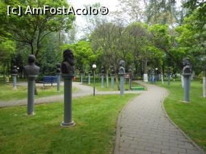 [P03] București - Parcul Lumea Copiilor. Grădina Valorilor Românești. » foto by iulianic
 - 
<span class="allrVoted glyphicon glyphicon-heart hidden" id="av1365624"></span>
<a class="m-l-10 hidden" id="sv1365624" onclick="voting_Foto_DelVot(,1365624,11447)" role="button">șterge vot <span class="glyphicon glyphicon-remove"></span></a>
<a id="v91365624" class=" c-red"  onclick="voting_Foto_SetVot(1365624)" role="button"><span class="glyphicon glyphicon-heart-empty"></span> <b>LIKE</b> = Votează poza</a> <img class="hidden"  id="f1365624W9" src="/imagini/loader.gif" border="0" /><span class="AjErrMes hidden" id="e1365624ErM"></span>