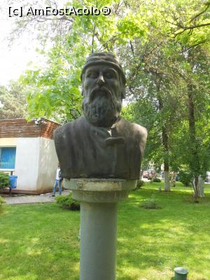 [P06] București - Grădina Valorilor Românești. Decebal. » foto by iulianic
 - 
<span class="allrVoted glyphicon glyphicon-heart hidden" id="av1365627"></span>
<a class="m-l-10 hidden" id="sv1365627" onclick="voting_Foto_DelVot(,1365627,11447)" role="button">șterge vot <span class="glyphicon glyphicon-remove"></span></a>
<a id="v91365627" class=" c-red"  onclick="voting_Foto_SetVot(1365627)" role="button"><span class="glyphicon glyphicon-heart-empty"></span> <b>LIKE</b> = Votează poza</a> <img class="hidden"  id="f1365627W9" src="/imagini/loader.gif" border="0" /><span class="AjErrMes hidden" id="e1365627ErM"></span>