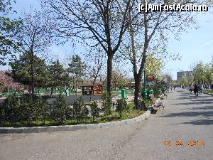 [P32] Parcul Tineretului - Pe alei.  » foto by iulianic
 - 
<span class="allrVoted glyphicon glyphicon-heart hidden" id="av608658"></span>
<a class="m-l-10 hidden" id="sv608658" onclick="voting_Foto_DelVot(,608658,11447)" role="button">șterge vot <span class="glyphicon glyphicon-remove"></span></a>
<a id="v9608658" class=" c-red"  onclick="voting_Foto_SetVot(608658)" role="button"><span class="glyphicon glyphicon-heart-empty"></span> <b>LIKE</b> = Votează poza</a> <img class="hidden"  id="f608658W9" src="/imagini/loader.gif" border="0" /><span class="AjErrMes hidden" id="e608658ErM"></span>