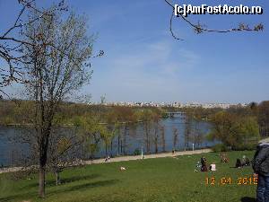 [P08] Parcul Tineretului - Lacul şi unul dintre poduri.  » foto by iulianic
 - 
<span class="allrVoted glyphicon glyphicon-heart hidden" id="av608631"></span>
<a class="m-l-10 hidden" id="sv608631" onclick="voting_Foto_DelVot(,608631,11447)" role="button">șterge vot <span class="glyphicon glyphicon-remove"></span></a>
<a id="v9608631" class=" c-red"  onclick="voting_Foto_SetVot(608631)" role="button"><span class="glyphicon glyphicon-heart-empty"></span> <b>LIKE</b> = Votează poza</a> <img class="hidden"  id="f608631W9" src="/imagini/loader.gif" border="0" /><span class="AjErrMes hidden" id="e608631ErM"></span>
