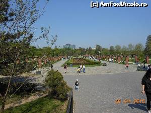 [P41] Bucureşti - Parcul Herăstrău. Insula Trandafirilor văzută de pe pod.  » foto by iulianic
 - 
<span class="allrVoted glyphicon glyphicon-heart hidden" id="av612902"></span>
<a class="m-l-10 hidden" id="sv612902" onclick="voting_Foto_DelVot(,612902,11447)" role="button">șterge vot <span class="glyphicon glyphicon-remove"></span></a>
<a id="v9612902" class=" c-red"  onclick="voting_Foto_SetVot(612902)" role="button"><span class="glyphicon glyphicon-heart-empty"></span> <b>LIKE</b> = Votează poza</a> <img class="hidden"  id="f612902W9" src="/imagini/loader.gif" border="0" /><span class="AjErrMes hidden" id="e612902ErM"></span>