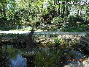 [P48] Bucureşti - Parcul Cişmigiu. Nimfa din heleşteu.  » foto by iulianic
 - 
<span class="allrVoted glyphicon glyphicon-heart hidden" id="av613733"></span>
<a class="m-l-10 hidden" id="sv613733" onclick="voting_Foto_DelVot(,613733,11447)" role="button">șterge vot <span class="glyphicon glyphicon-remove"></span></a>
<a id="v9613733" class=" c-red"  onclick="voting_Foto_SetVot(613733)" role="button"><span class="glyphicon glyphicon-heart-empty"></span> <b>LIKE</b> = Votează poza</a> <img class="hidden"  id="f613733W9" src="/imagini/loader.gif" border="0" /><span class="AjErrMes hidden" id="e613733ErM"></span>