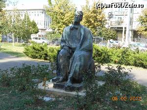 [P43] Parcul Herăstrău - Mihail Sadoveanu.  » foto by iulianic
 - 
<span class="allrVoted glyphicon glyphicon-heart hidden" id="av625321"></span>
<a class="m-l-10 hidden" id="sv625321" onclick="voting_Foto_DelVot(,625321,11447)" role="button">șterge vot <span class="glyphicon glyphicon-remove"></span></a>
<a id="v9625321" class=" c-red"  onclick="voting_Foto_SetVot(625321)" role="button"><span class="glyphicon glyphicon-heart-empty"></span> <b>LIKE</b> = Votează poza</a> <img class="hidden"  id="f625321W9" src="/imagini/loader.gif" border="0" /><span class="AjErrMes hidden" id="e625321ErM"></span>