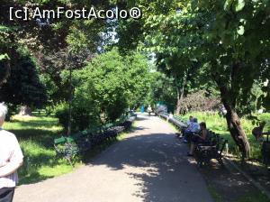[P07] Parcul Cismigiu - alei pe care sunt banci de o parte si de alta » foto by mishu
 - 
<span class="allrVoted glyphicon glyphicon-heart hidden" id="av752372"></span>
<a class="m-l-10 hidden" id="sv752372" onclick="voting_Foto_DelVot(,752372,11447)" role="button">șterge vot <span class="glyphicon glyphicon-remove"></span></a>
<a id="v9752372" class=" c-red"  onclick="voting_Foto_SetVot(752372)" role="button"><span class="glyphicon glyphicon-heart-empty"></span> <b>LIKE</b> = Votează poza</a> <img class="hidden"  id="f752372W9" src="/imagini/loader.gif" border="0" /><span class="AjErrMes hidden" id="e752372ErM"></span>