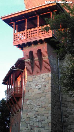 [P38] Castelul lui Țepeș » foto by Mika
 - 
<span class="allrVoted glyphicon glyphicon-heart hidden" id="av626040"></span>
<a class="m-l-10 hidden" id="sv626040" onclick="voting_Foto_DelVot(,626040,11447)" role="button">șterge vot <span class="glyphicon glyphicon-remove"></span></a>
<a id="v9626040" class=" c-red"  onclick="voting_Foto_SetVot(626040)" role="button"><span class="glyphicon glyphicon-heart-empty"></span> <b>LIKE</b> = Votează poza</a> <img class="hidden"  id="f626040W9" src="/imagini/loader.gif" border="0" /><span class="AjErrMes hidden" id="e626040ErM"></span>