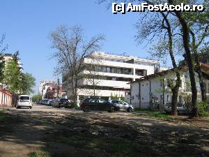 [P08] Războui între primării. Asfalt e cât ţine S1, ce aparţine primăriei capitalei e şleau » foto by Michi
 - 
<span class="allrVoted glyphicon glyphicon-heart hidden" id="av504550"></span>
<a class="m-l-10 hidden" id="sv504550" onclick="voting_Foto_DelVot(,504550,11447)" role="button">șterge vot <span class="glyphicon glyphicon-remove"></span></a>
<a id="v9504550" class=" c-red"  onclick="voting_Foto_SetVot(504550)" role="button"><span class="glyphicon glyphicon-heart-empty"></span> <b>LIKE</b> = Votează poza</a> <img class="hidden"  id="f504550W9" src="/imagini/loader.gif" border="0" /><span class="AjErrMes hidden" id="e504550ErM"></span>