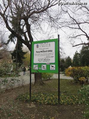 [P03] La intrare în parc...  » foto by tata123 🔱
 - 
<span class="allrVoted glyphicon glyphicon-heart hidden" id="av576756"></span>
<a class="m-l-10 hidden" id="sv576756" onclick="voting_Foto_DelVot(,576756,11447)" role="button">șterge vot <span class="glyphicon glyphicon-remove"></span></a>
<a id="v9576756" class=" c-red"  onclick="voting_Foto_SetVot(576756)" role="button"><span class="glyphicon glyphicon-heart-empty"></span> <b>LIKE</b> = Votează poza</a> <img class="hidden"  id="f576756W9" src="/imagini/loader.gif" border="0" /><span class="AjErrMes hidden" id="e576756ErM"></span>