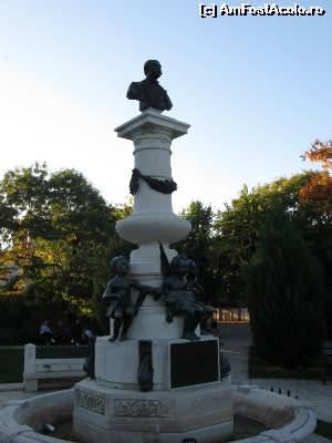 [P08] Monumentul din parc » foto by tata123 🔱
 - 
<span class="allrVoted glyphicon glyphicon-heart hidden" id="av578988"></span>
<a class="m-l-10 hidden" id="sv578988" onclick="voting_Foto_DelVot(,578988,11447)" role="button">șterge vot <span class="glyphicon glyphicon-remove"></span></a>
<a id="v9578988" class=" c-red"  onclick="voting_Foto_SetVot(578988)" role="button"><span class="glyphicon glyphicon-heart-empty"></span> <b>LIKE</b> = Votează poza</a> <img class="hidden"  id="f578988W9" src="/imagini/loader.gif" border="0" /><span class="AjErrMes hidden" id="e578988ErM"></span>