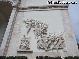 [P06] Basorelief 2 - pe fațada Operei.  » foto by tata123 🔱
 - 
<span class="allrVoted glyphicon glyphicon-heart hidden" id="av609088"></span>
<a class="m-l-10 hidden" id="sv609088" onclick="voting_Foto_DelVot(,609088,11447)" role="button">șterge vot <span class="glyphicon glyphicon-remove"></span></a>
<a id="v9609088" class=" c-red"  onclick="voting_Foto_SetVot(609088)" role="button"><span class="glyphicon glyphicon-heart-empty"></span> <b>LIKE</b> = Votează poza</a> <img class="hidden"  id="f609088W9" src="/imagini/loader.gif" border="0" /><span class="AjErrMes hidden" id="e609088ErM"></span>