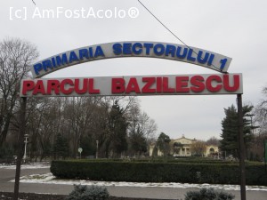 [P08] Intrarea în Parcul Bazilescu.  » foto by tata123 🔱
 - 
<span class="allrVoted glyphicon glyphicon-heart hidden" id="av706247"></span>
<a class="m-l-10 hidden" id="sv706247" onclick="voting_Foto_DelVot(,706247,11447)" role="button">șterge vot <span class="glyphicon glyphicon-remove"></span></a>
<a id="v9706247" class=" c-red"  onclick="voting_Foto_SetVot(706247)" role="button"><span class="glyphicon glyphicon-heart-empty"></span> <b>LIKE</b> = Votează poza</a> <img class="hidden"  id="f706247W9" src="/imagini/loader.gif" border="0" /><span class="AjErrMes hidden" id="e706247ErM"></span>