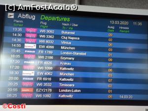 [P19] Tabelul plecărilor din Dortmund, în după-amiaza zilei de 13 martie.  » foto by Costi
 - 
<span class="allrVoted glyphicon glyphicon-heart hidden" id="av1150814"></span>
<a class="m-l-10 hidden" id="sv1150814" onclick="voting_Foto_DelVot(,1150814,11476)" role="button">șterge vot <span class="glyphicon glyphicon-remove"></span></a>
<a id="v91150814" class=" c-red"  onclick="voting_Foto_SetVot(1150814)" role="button"><span class="glyphicon glyphicon-heart-empty"></span> <b>LIKE</b> = Votează poza</a> <img class="hidden"  id="f1150814W9" src="/imagini/loader.gif" border="0" /><span class="AjErrMes hidden" id="e1150814ErM"></span>