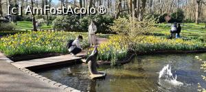 [P72] Grădinile Keukenhof, Un colț frumos vizavi de magazin » foto by mprofeanu
 - 
<span class="allrVoted glyphicon glyphicon-heart hidden" id="av1481632"></span>
<a class="m-l-10 hidden" id="sv1481632" onclick="voting_Foto_DelVot(,1481632,11516)" role="button">șterge vot <span class="glyphicon glyphicon-remove"></span></a>
<a id="v91481632" class=" c-red"  onclick="voting_Foto_SetVot(1481632)" role="button"><span class="glyphicon glyphicon-heart-empty"></span> <b>LIKE</b> = Votează poza</a> <img class="hidden"  id="f1481632W9" src="/imagini/loader.gif" border="0" /><span class="AjErrMes hidden" id="e1481632ErM"></span>