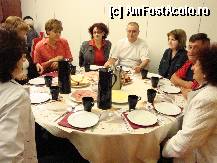 [P21] AS Hotel Cambiago : fețele noastre spun totul! Cum să împărțim  un covrig la 9-10 guri flămânde?! » foto by mariana.olaru
 - 
<span class="allrVoted glyphicon glyphicon-heart hidden" id="av322031"></span>
<a class="m-l-10 hidden" id="sv322031" onclick="voting_Foto_DelVot(,322031,11604)" role="button">șterge vot <span class="glyphicon glyphicon-remove"></span></a>
<a id="v9322031" class=" c-red"  onclick="voting_Foto_SetVot(322031)" role="button"><span class="glyphicon glyphicon-heart-empty"></span> <b>LIKE</b> = Votează poza</a> <img class="hidden"  id="f322031W9" src="/imagini/loader.gif" border="0" /><span class="AjErrMes hidden" id="e322031ErM"></span>