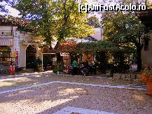 [P03] piaţeta cu terase şi restaurante » foto by vasilica
 - 
<span class="allrVoted glyphicon glyphicon-heart hidden" id="av377973"></span>
<a class="m-l-10 hidden" id="sv377973" onclick="voting_Foto_DelVot(,377973,11645)" role="button">șterge vot <span class="glyphicon glyphicon-remove"></span></a>
<a id="v9377973" class=" c-red"  onclick="voting_Foto_SetVot(377973)" role="button"><span class="glyphicon glyphicon-heart-empty"></span> <b>LIKE</b> = Votează poza</a> <img class="hidden"  id="f377973W9" src="/imagini/loader.gif" border="0" /><span class="AjErrMes hidden" id="e377973ErM"></span>